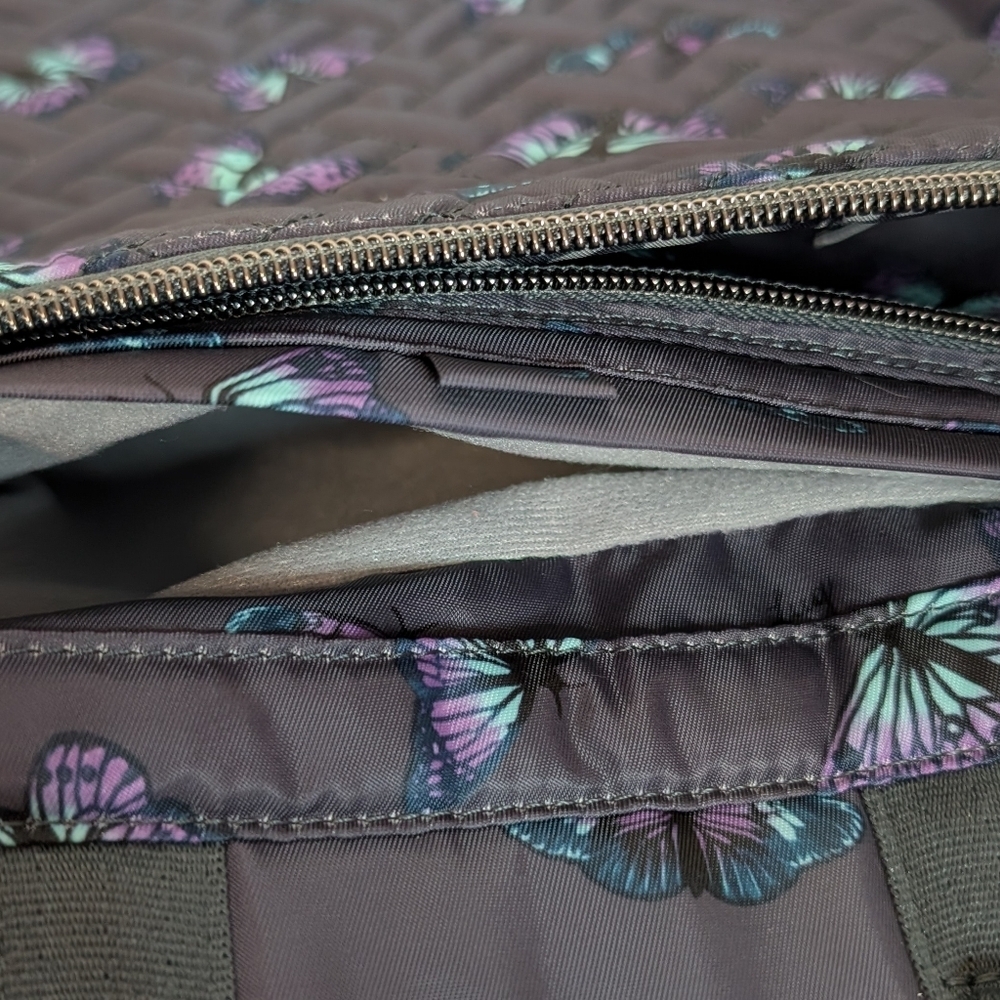 Lug Sonata Overnight Weekender Carry-all Tote NWT - Picture 6 of 14